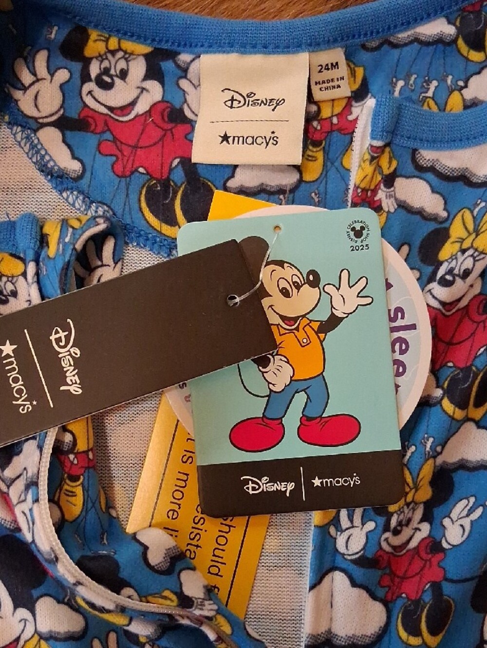NWT Disney Macy's Mickey & Minnie Mouse Parade Balloon Knit One Piece Sleeper - Picture 4 of 5
